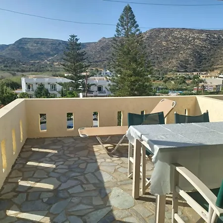 And Xenophon شقة ماتالا